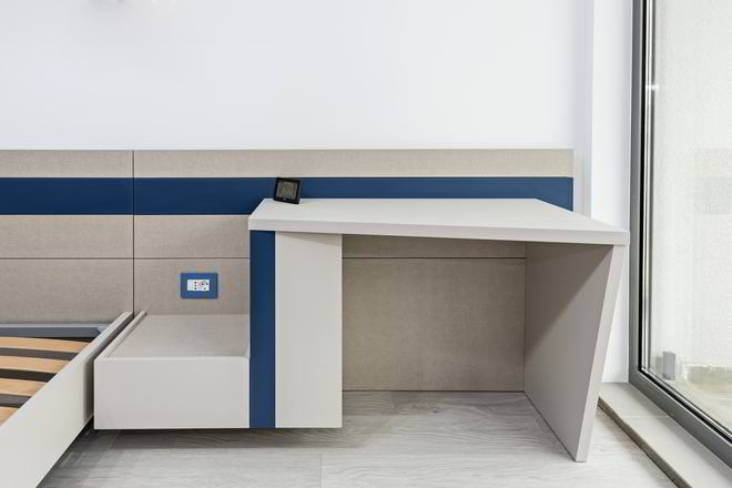 Proiect mobila Dormitor matrimonial, cu dulap cu TV incadrat, birou integrat, pat central, dulap in doua adancimi, 15m² — foto 5 din 7