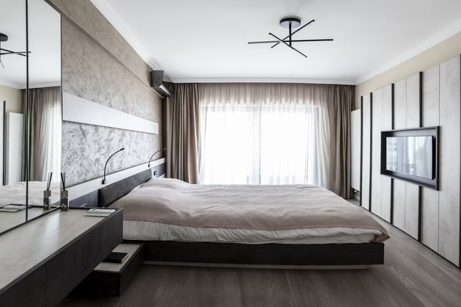 Proiect mobila Dormitor matrimonial, cu pat central, dulap cu TV incadrat, compozitie pentru machiat, 16m², realizat 24 Noiembrie 2020 COD.11971